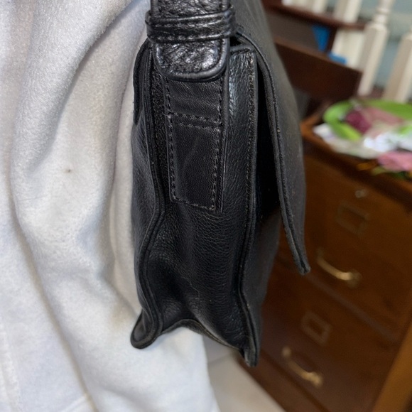 Tommy Hilfiger  shoulder bag  satchel
Pebbled leather  Black  brushed Silvertone - Picture 8 of 16